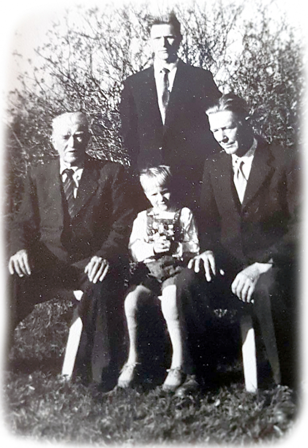 Otto, Eemil, Eino ja Aimo Haajanen.